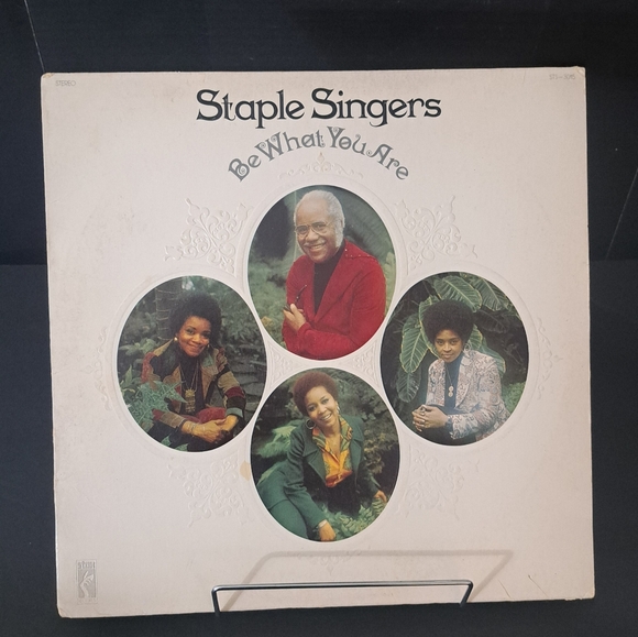 Staple Singers, Be What You Are (1973 Stax LP, Soul Vinyl) - Picture 3 of 12